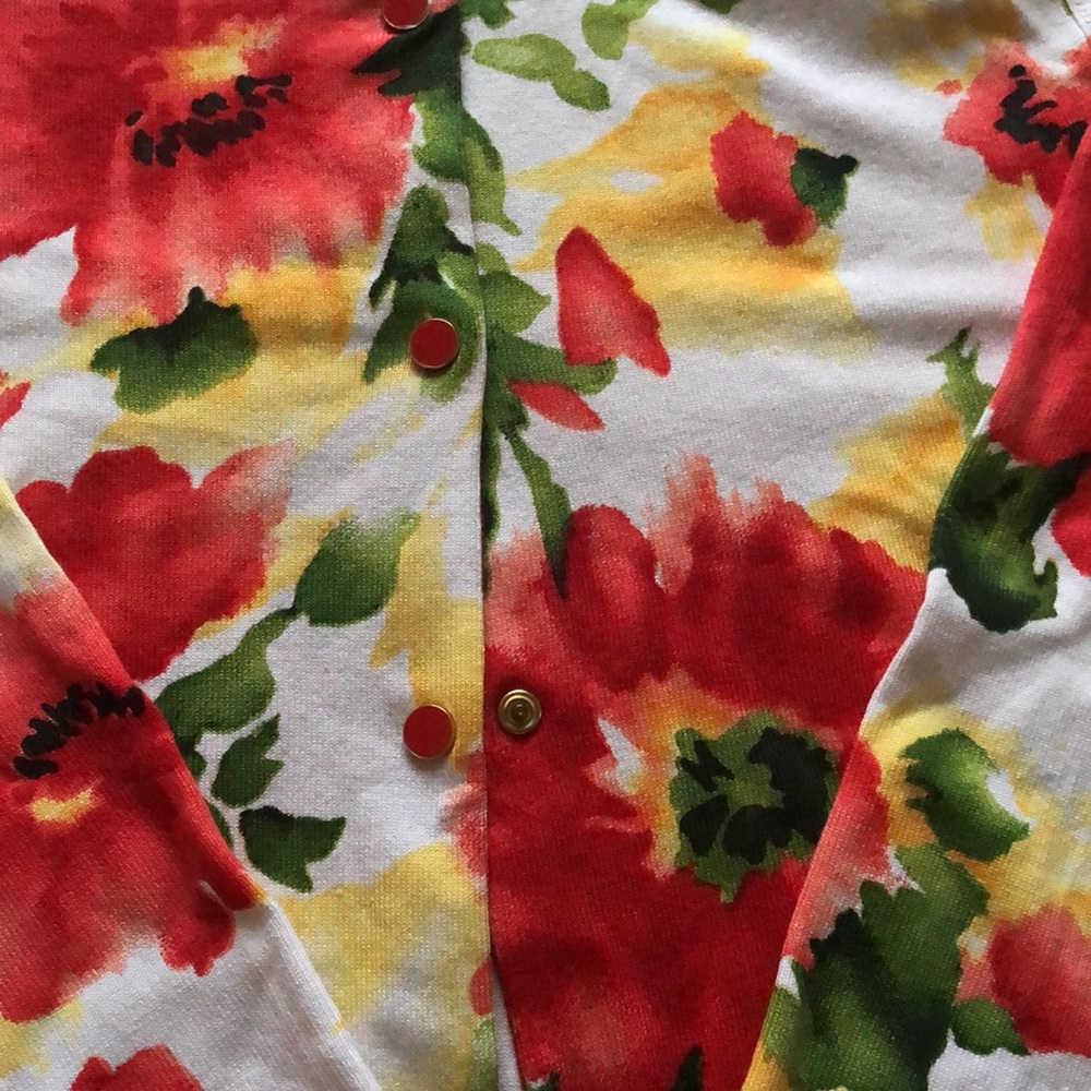Brand new flourished sweater - Picture 3 of 3